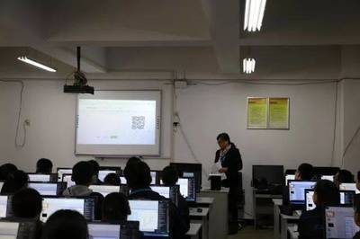 信息技術(shù)讓教育動(dòng)起來(lái) | 西安市第七十中學(xué)大學(xué)區(qū)信息技術(shù)學(xué)科節(jié)圓滿成功